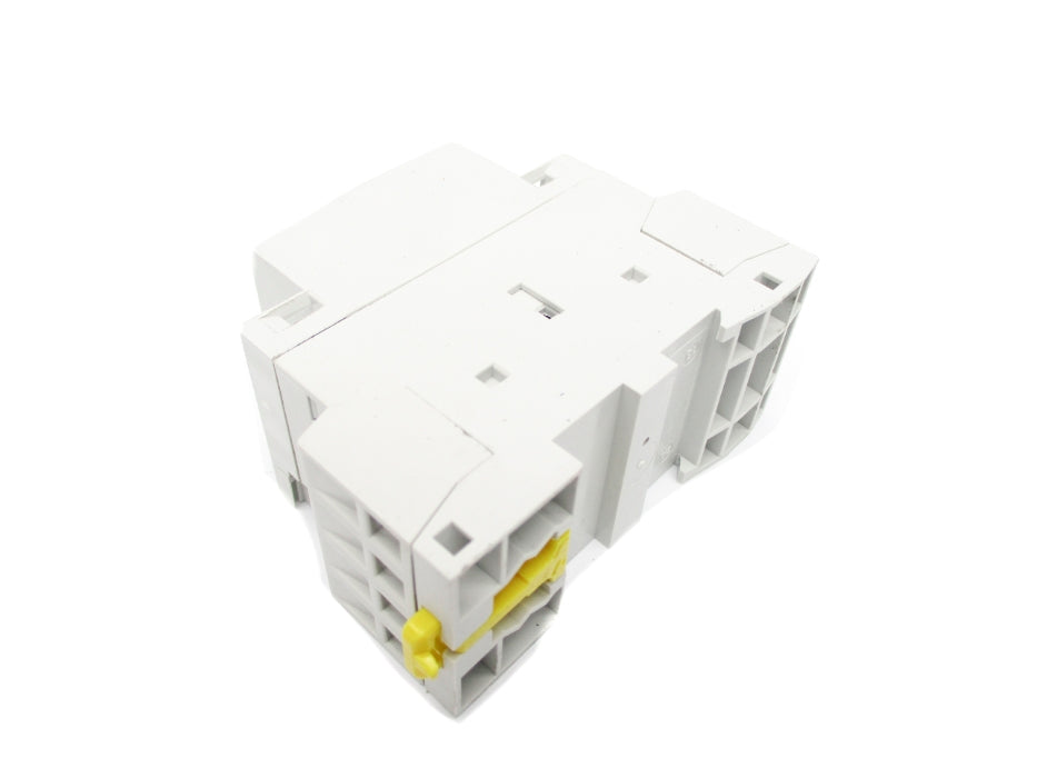 SCHNEIDER ELECTRIC 15963 220/240V UNMP