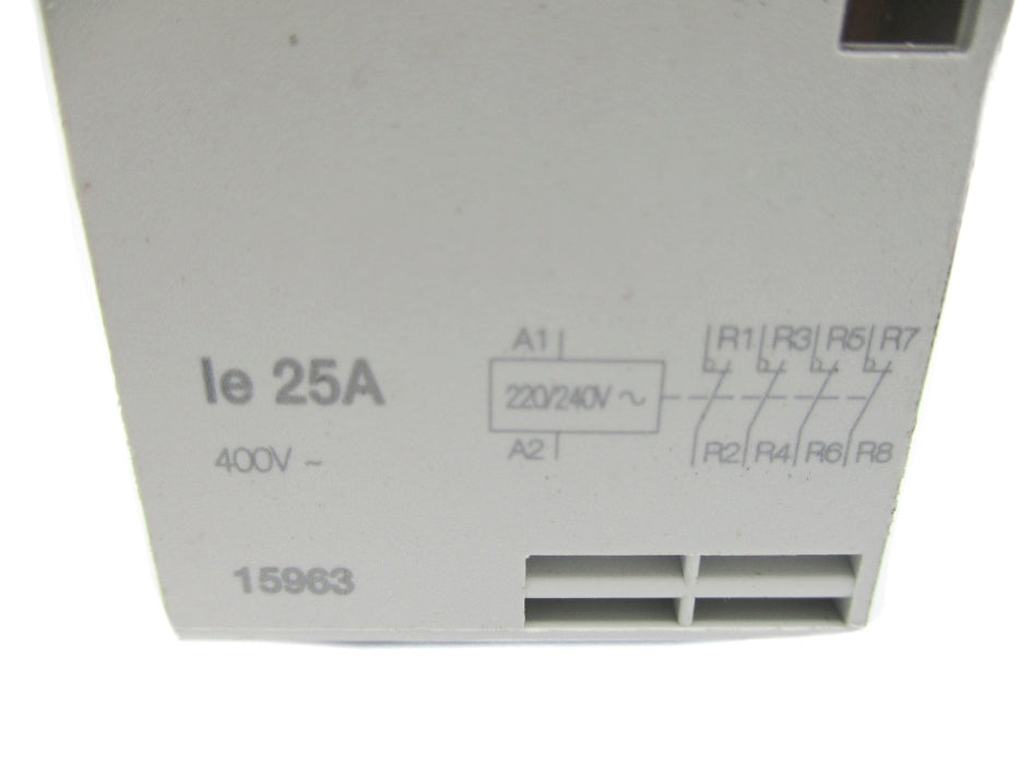 SCHNEIDER ELECTRIC 15963 220/240V UNMP