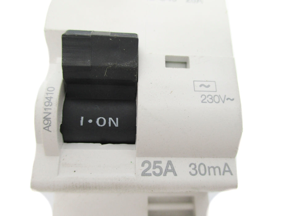 SCHNEIDER ELECTRIC A9N19410 25A 230V UNMP