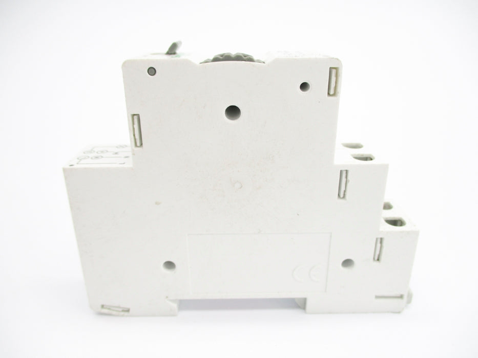 SCHNEIDER ELECTRIC 15363 16A 230/240V UNMP