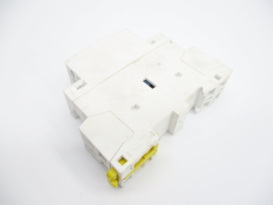 SCHNEIDER ELECTRIC A9C22715 230/240V UNMP