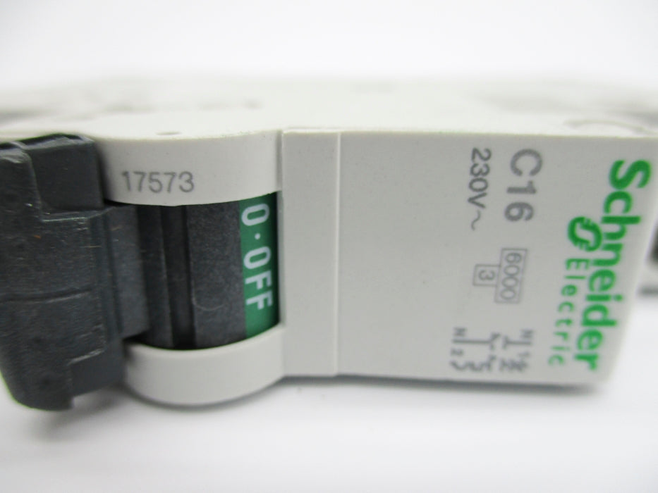 SCHNEIDER ELECTRIC 17573 16A 230V UNMP