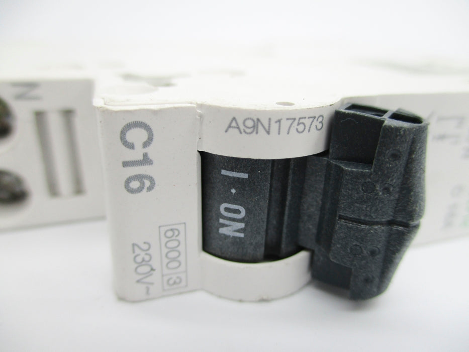 SCHNEIDER ELECTRIC A9N17573 16A 230V UNMP