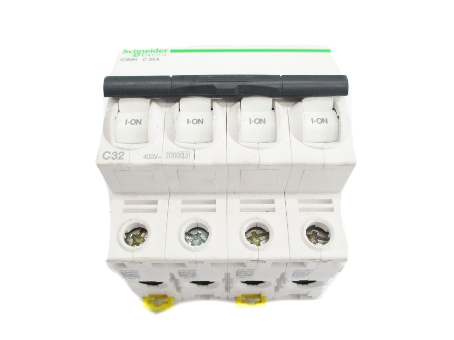 SCHNEIDER ELECTRIC A9F89432 32A 400V UNMP