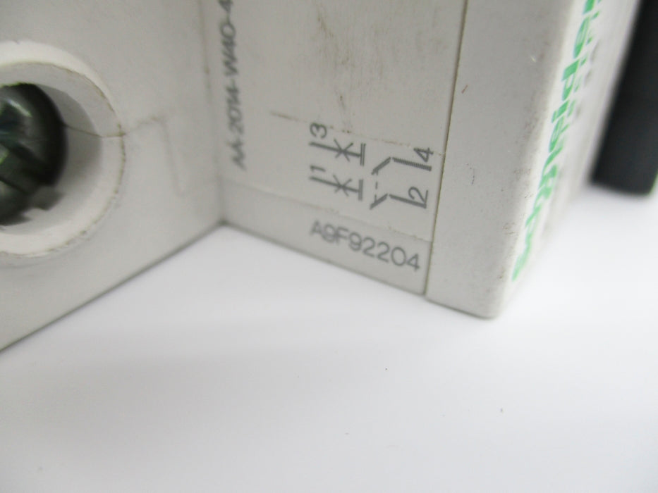 SCHNEIDER ELECTRIC A9F92204 4A 415V UNMP