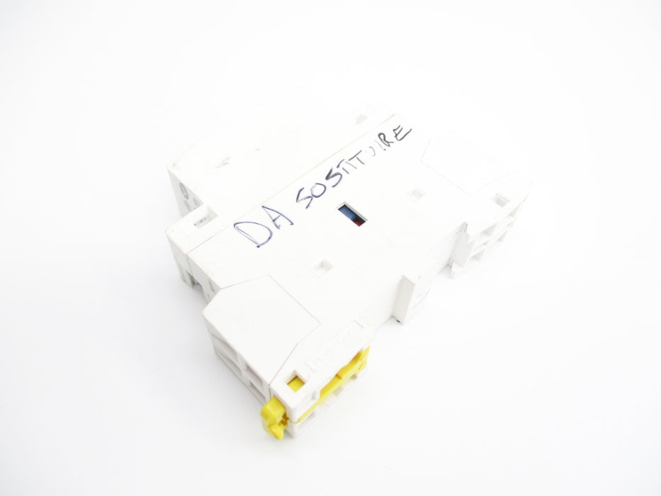 SCHNEIDER ELECTRIC A9C21132 24V UNMP
