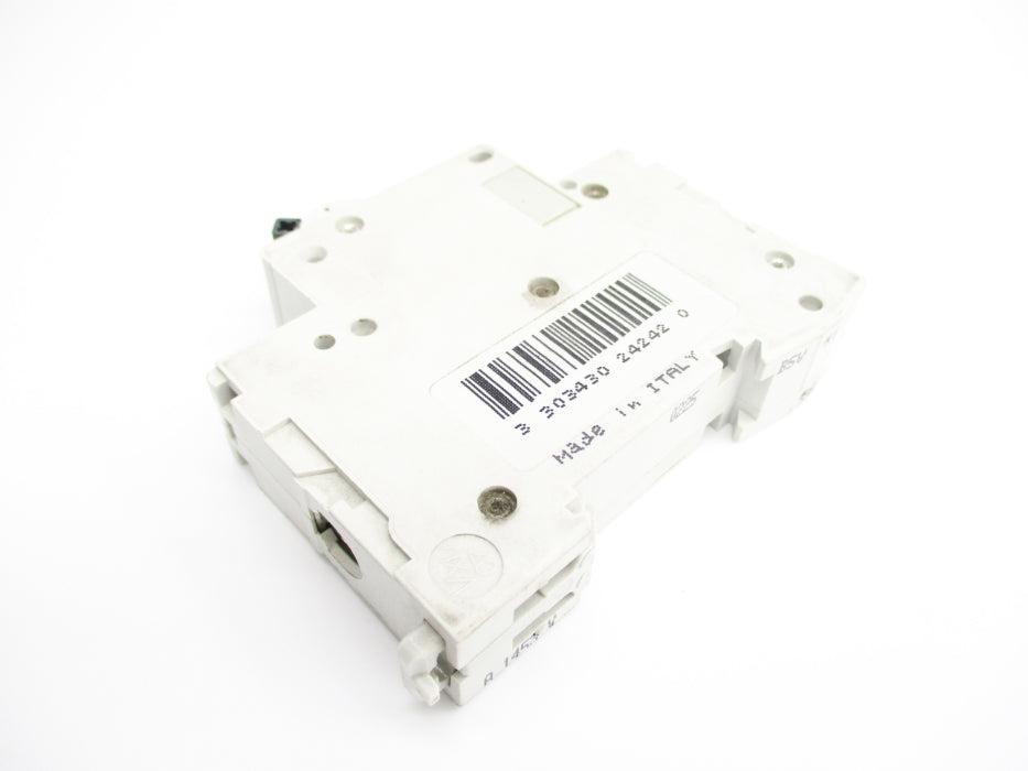 SCHNEIDER ELECTRIC 24242 16A 230/400V UNMP