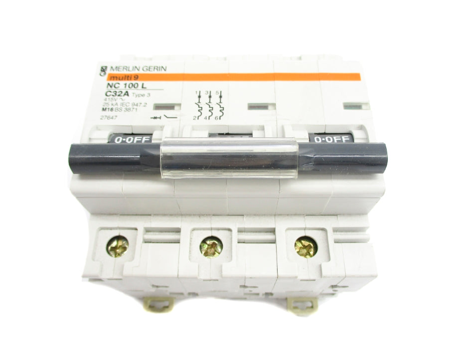 MERLIN GERIN 27647 32A 415V UNMP