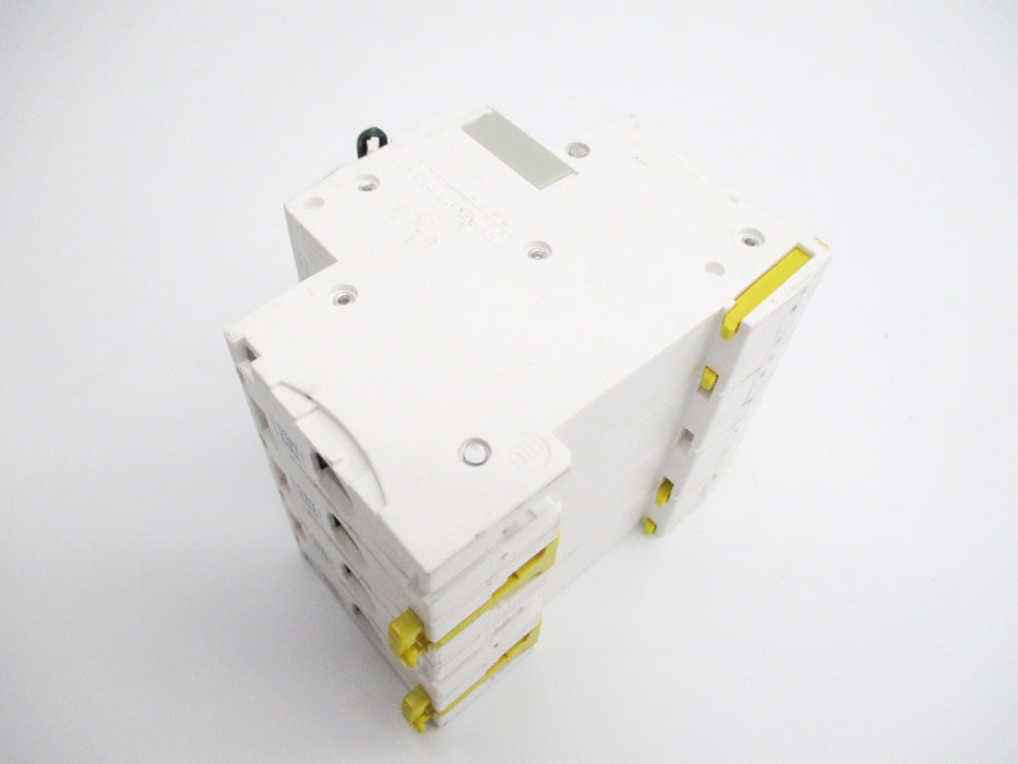 SCHNEIDER ELECTRIC A9F74425 25A 400V UNMP