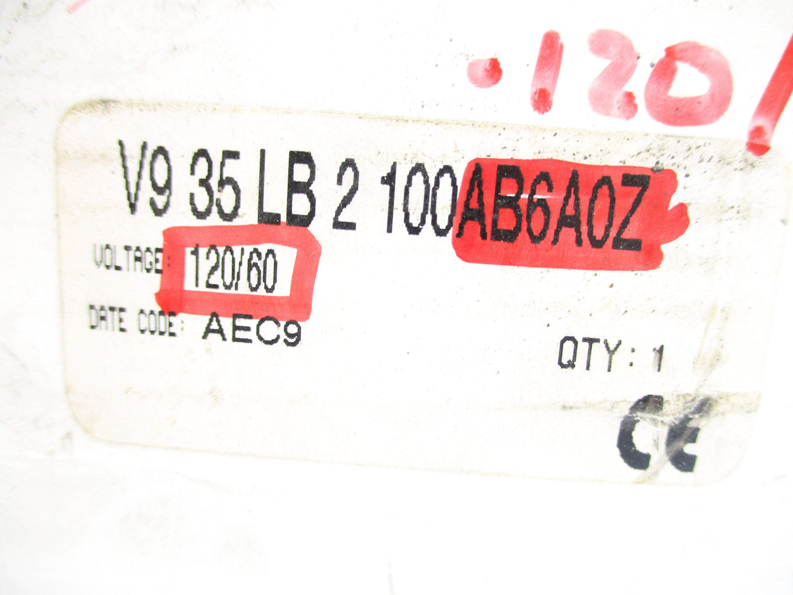 PARKER V935LB2100AB6A0Z 120V 100PSI NSMP