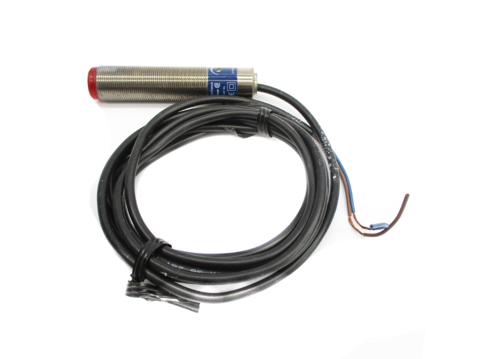 TELEMECANIQUE XU9M18MB230 (AS PICTURED) UNMP