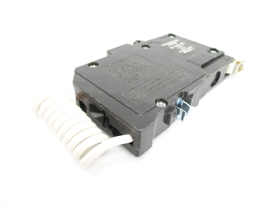 SQUARE D QOB115VHGFI SER. 2 120V 15A NSMP