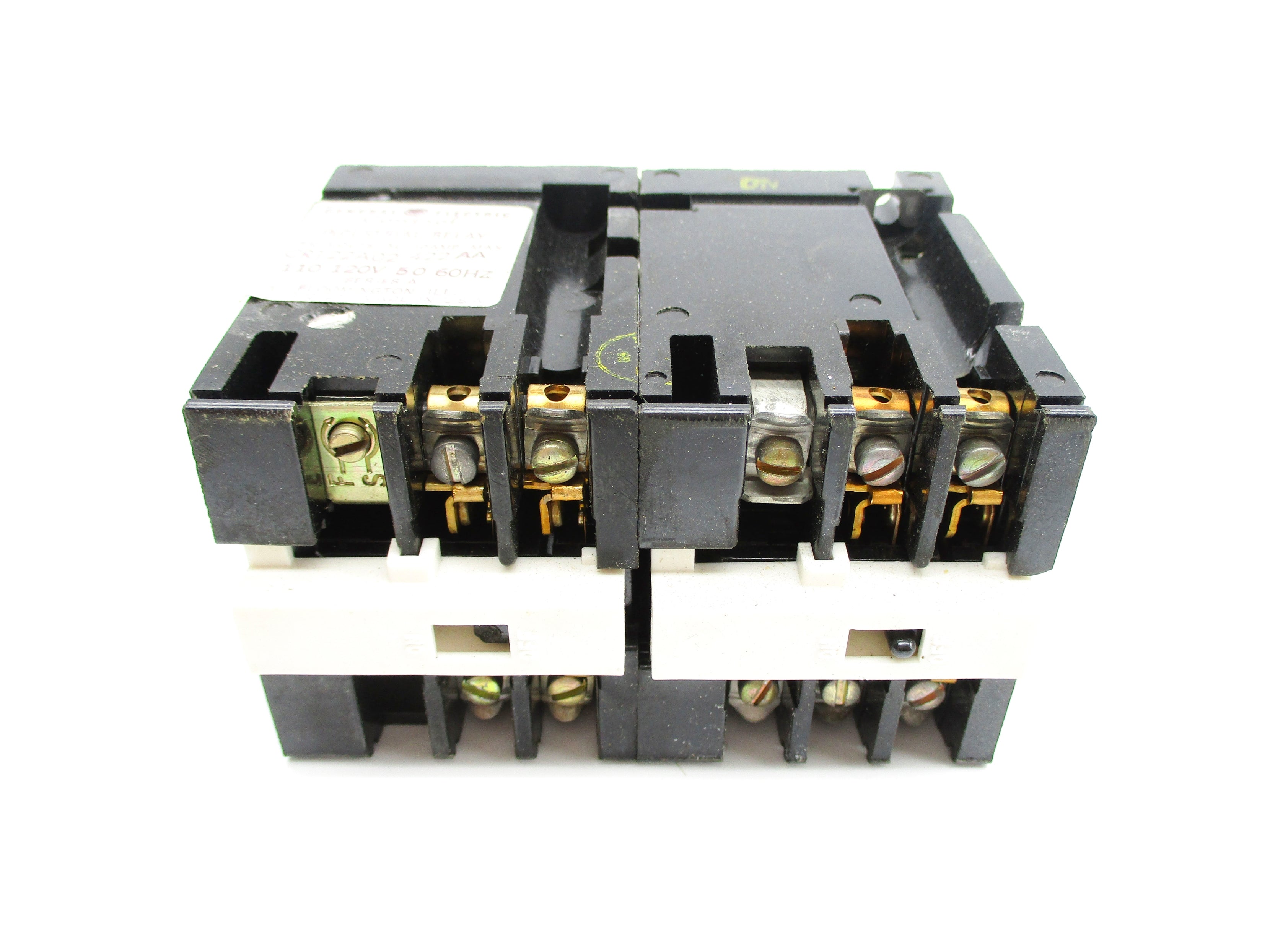 GENERAL ELECTRIC CR122A02422AA SER. A 110/120V 10A NSNP