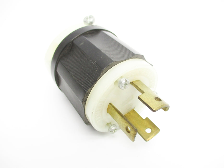 LEVITON 2671  L11-30P NSNP