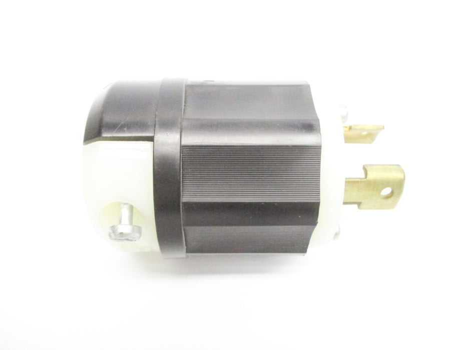LEVITON 2671  L11-30P NSNP