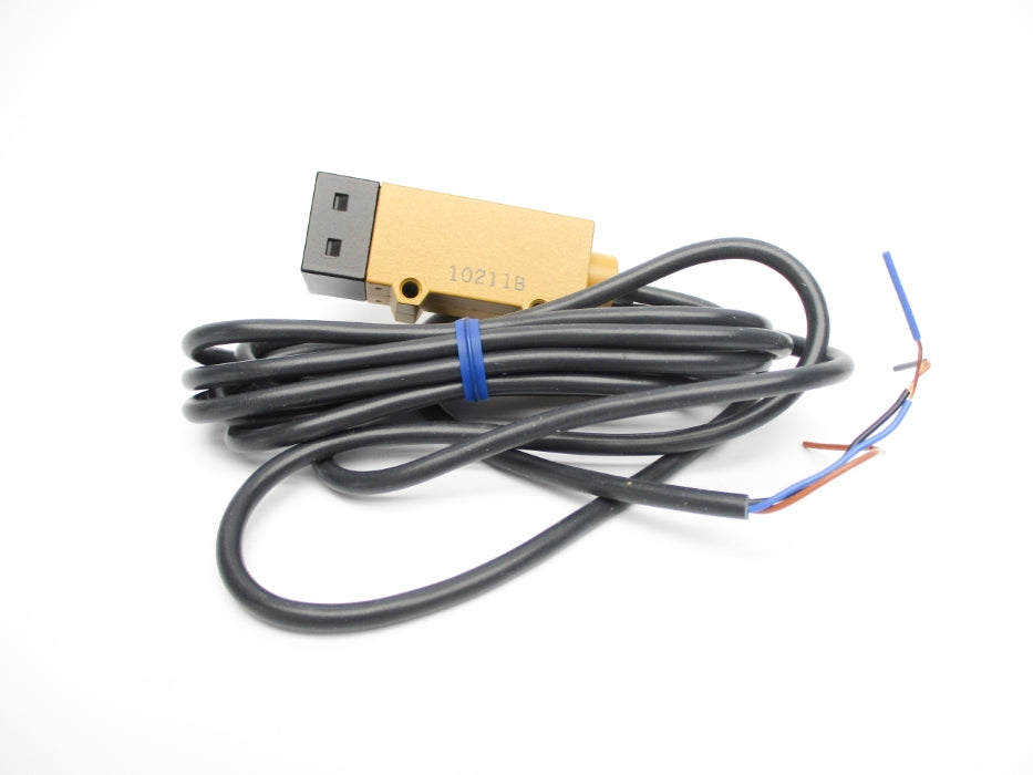 OMRON E3S-RS30E4-30 12-24VDC NSMP