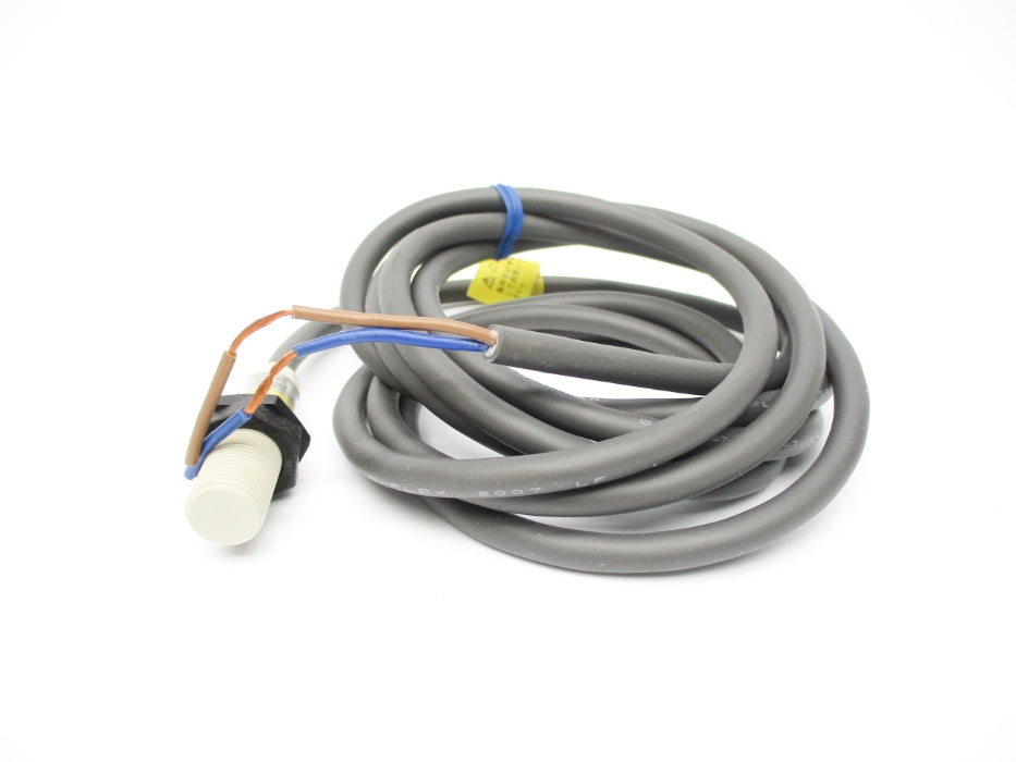 OMRON E2F-X2Y1 24-240VAC 2M NSMP