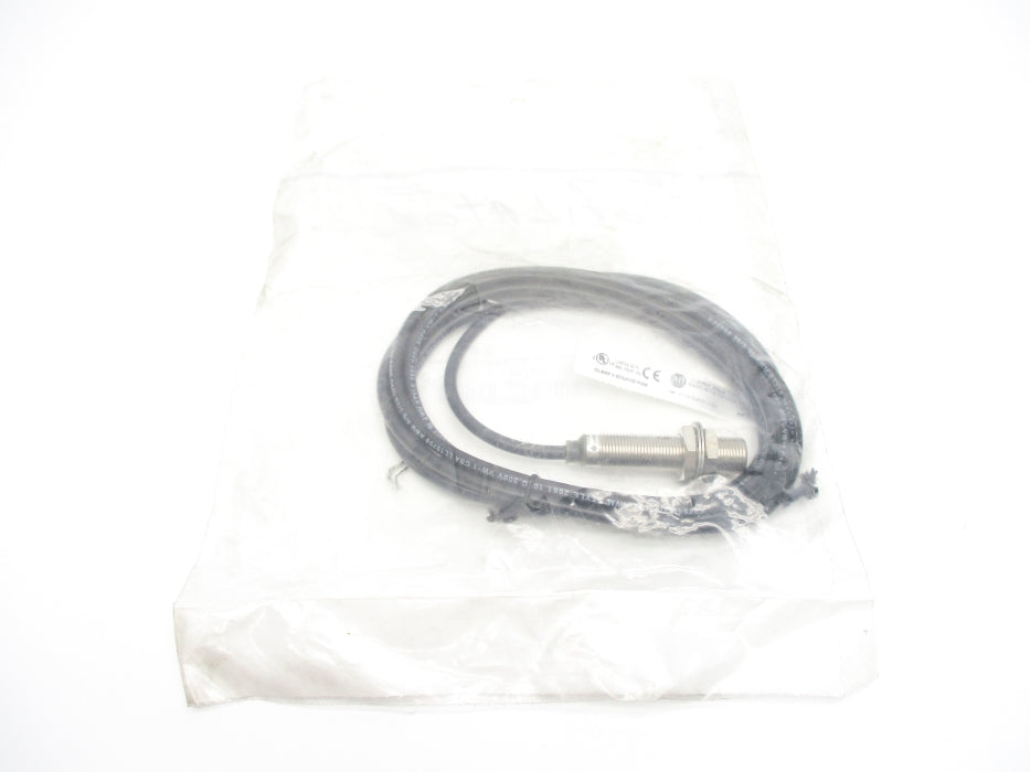 ALLEN BRADLEY 872C-D3NN12-E2 SER. D NSMP