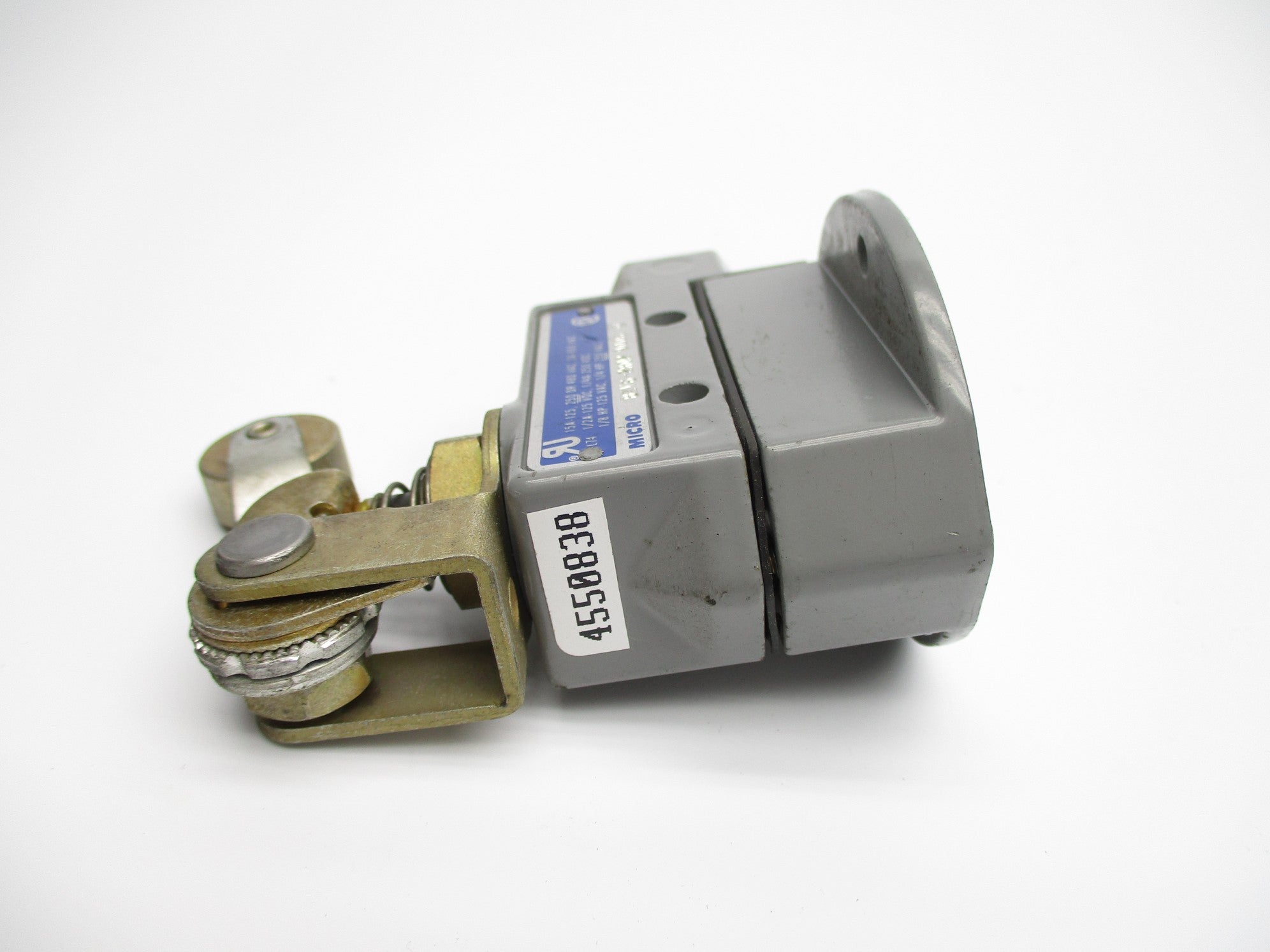 MICRO SWITCH BZV6-2RQ2 600VAC 2A (GREY) UNMP