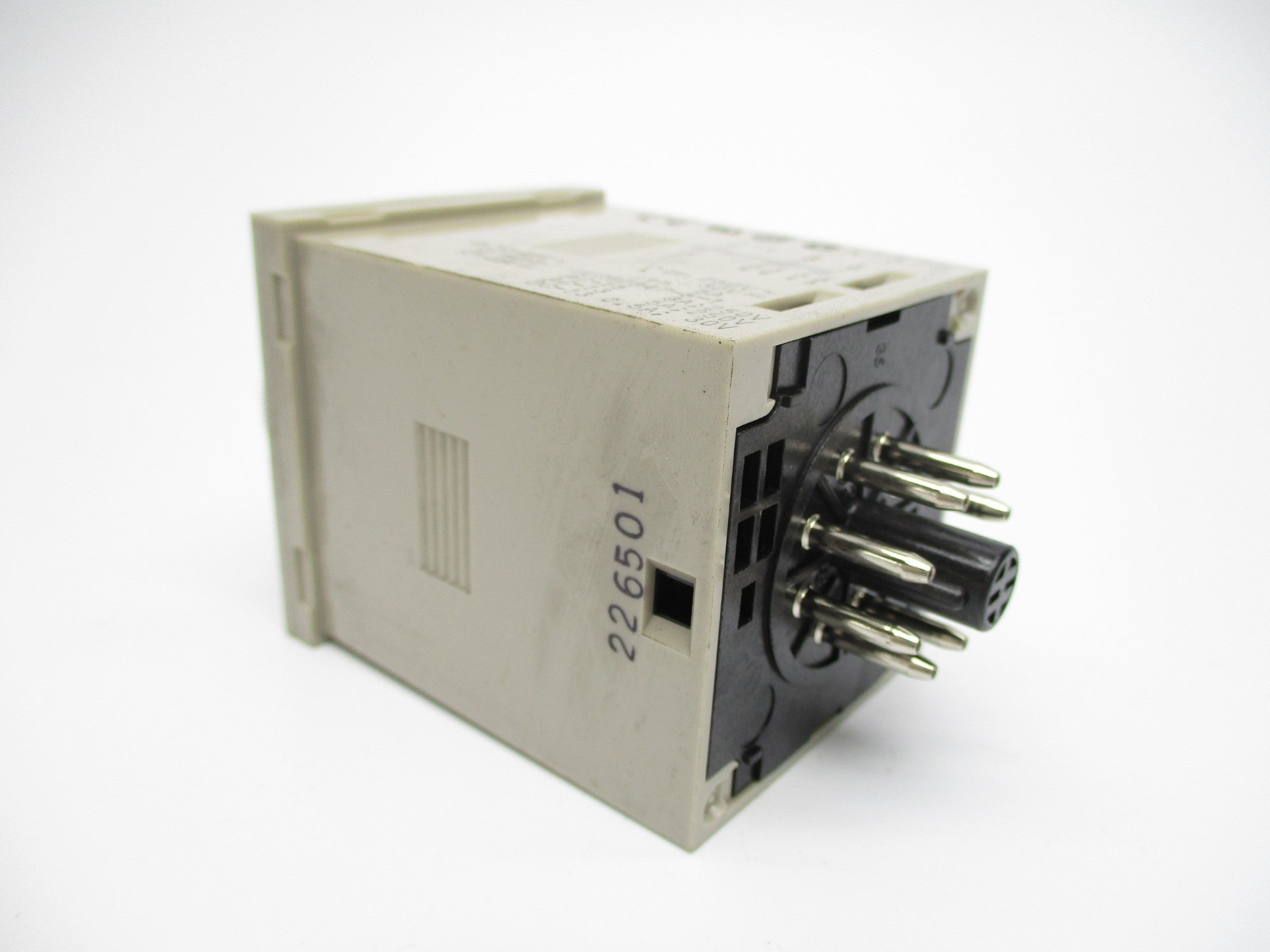 OMRON H3CR-A8 0.05S-300H 12/48VAC/DC 5A NSNP
