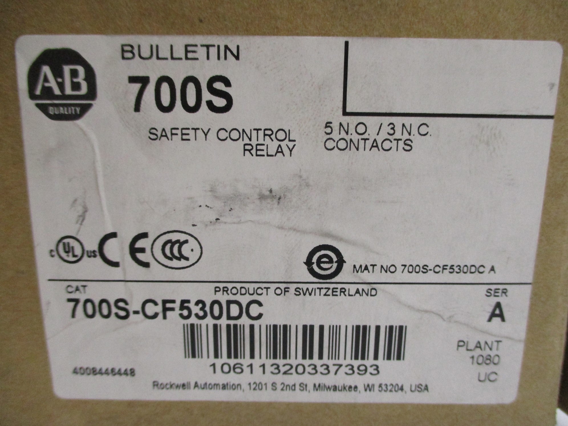 ALLEN BRADLEY 700S-CF530DC SER. A 110/120V (BR/WH) NSMP