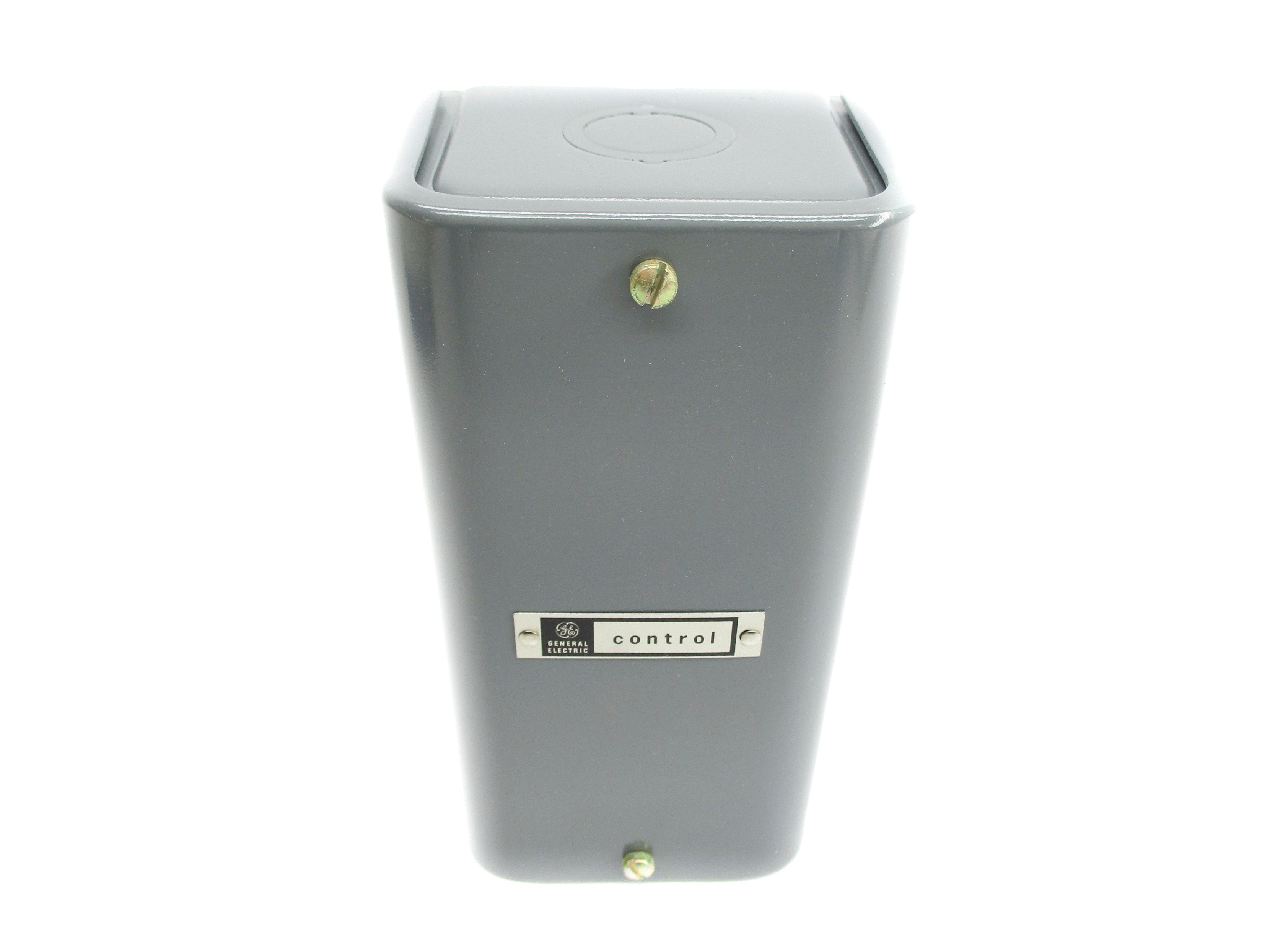 GENERAL ELECTRIC CR2790E101A8 10A 24V NSMP