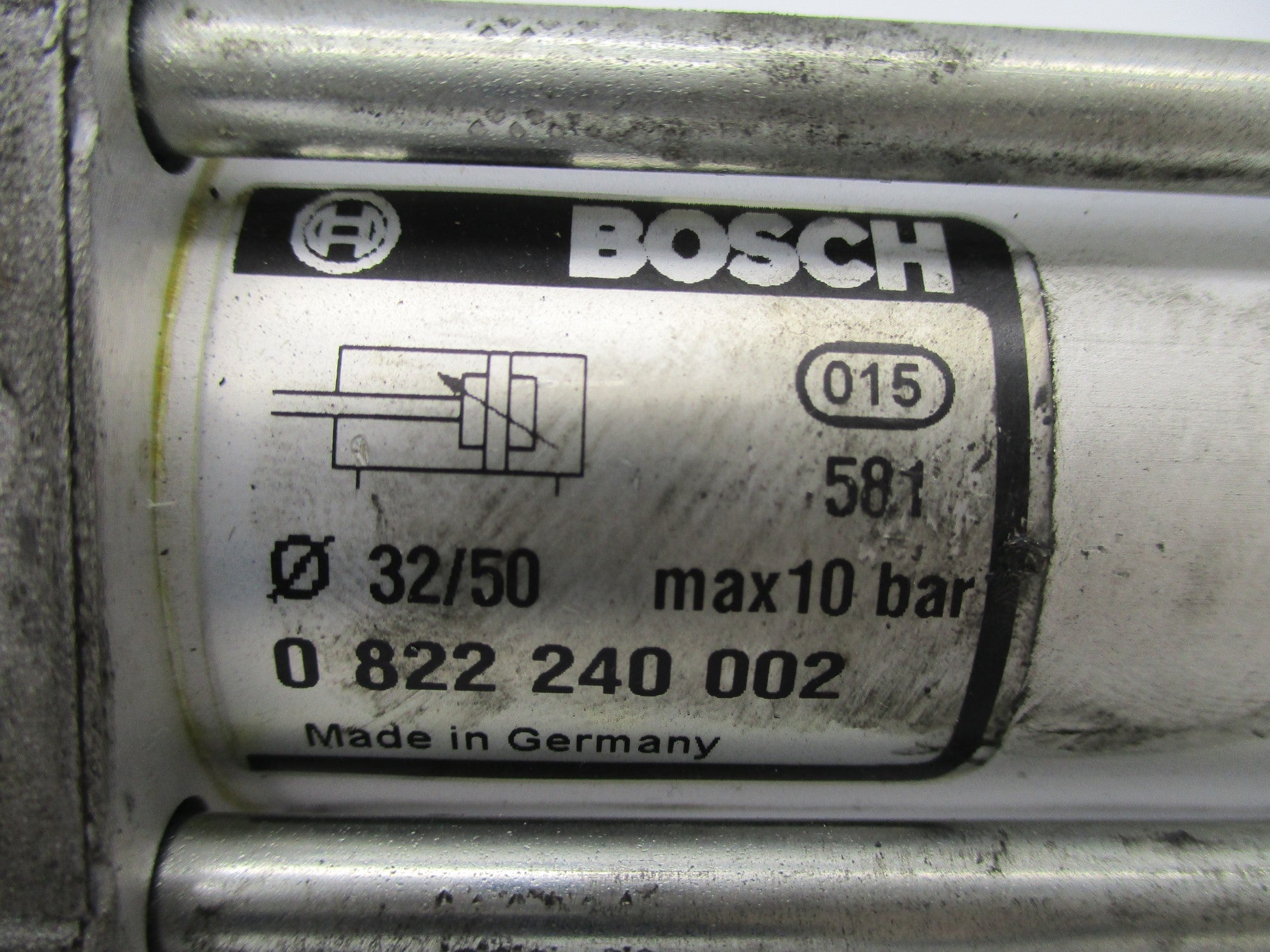 BOSCH 0822240002 UNMP