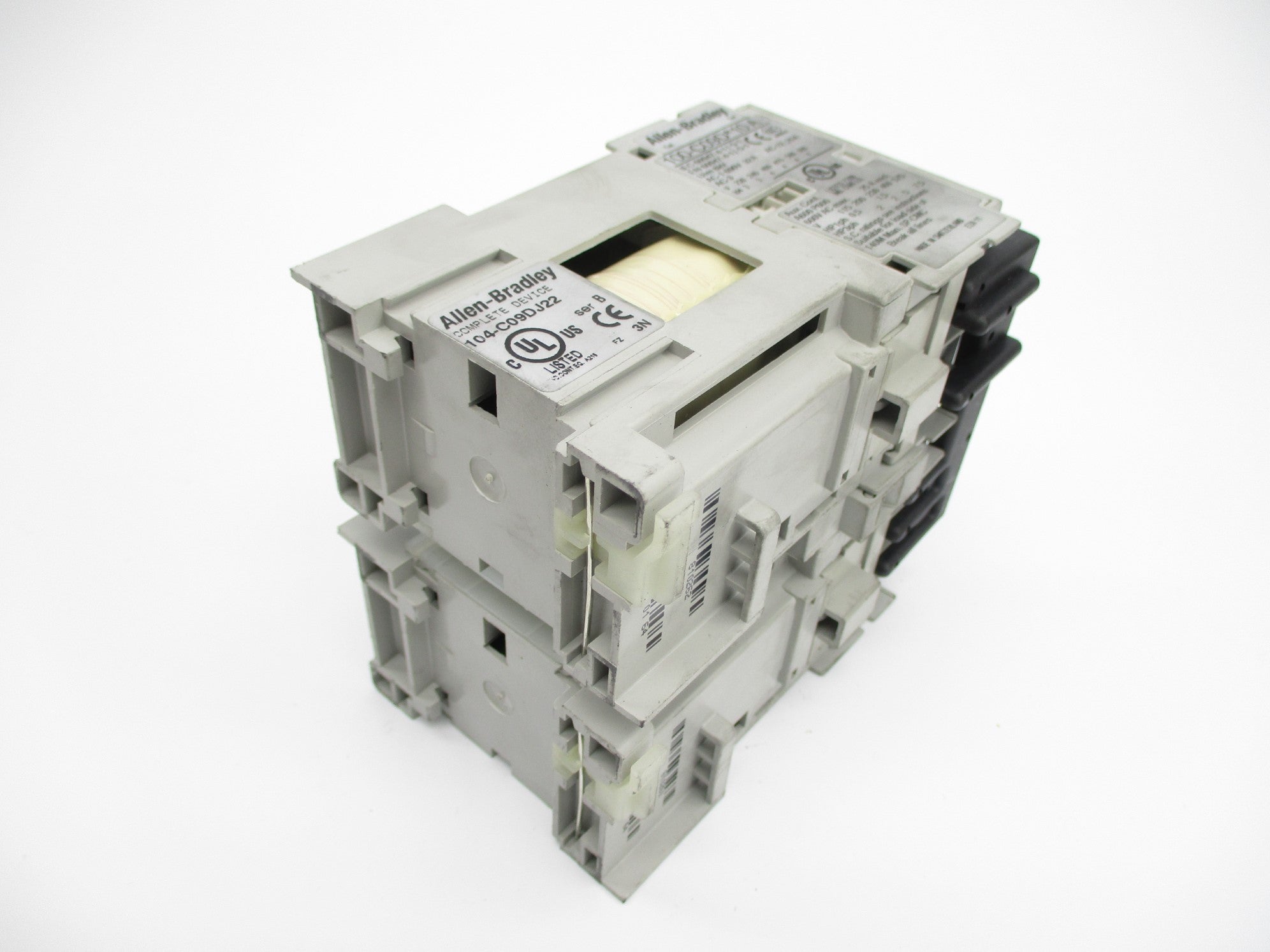 ALLEN BRADLEY 104-C09DJ22 SER. B 24VDC UNMP