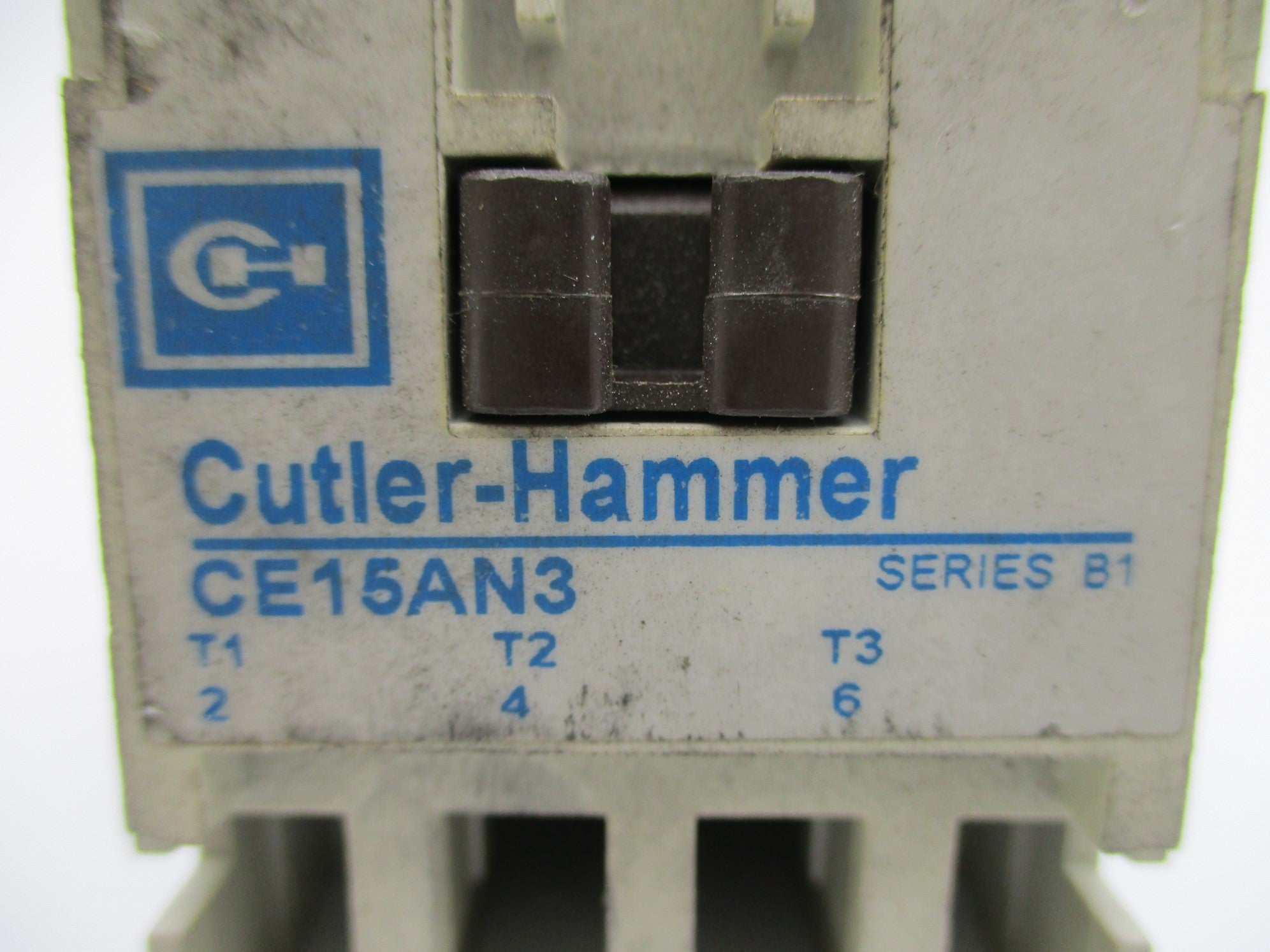 CUTLER HAMMER CE15AN3 SER. B1 110/120V UNMP