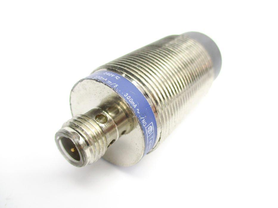 TELEMECANIQUE XS2M30MA230K UNMP