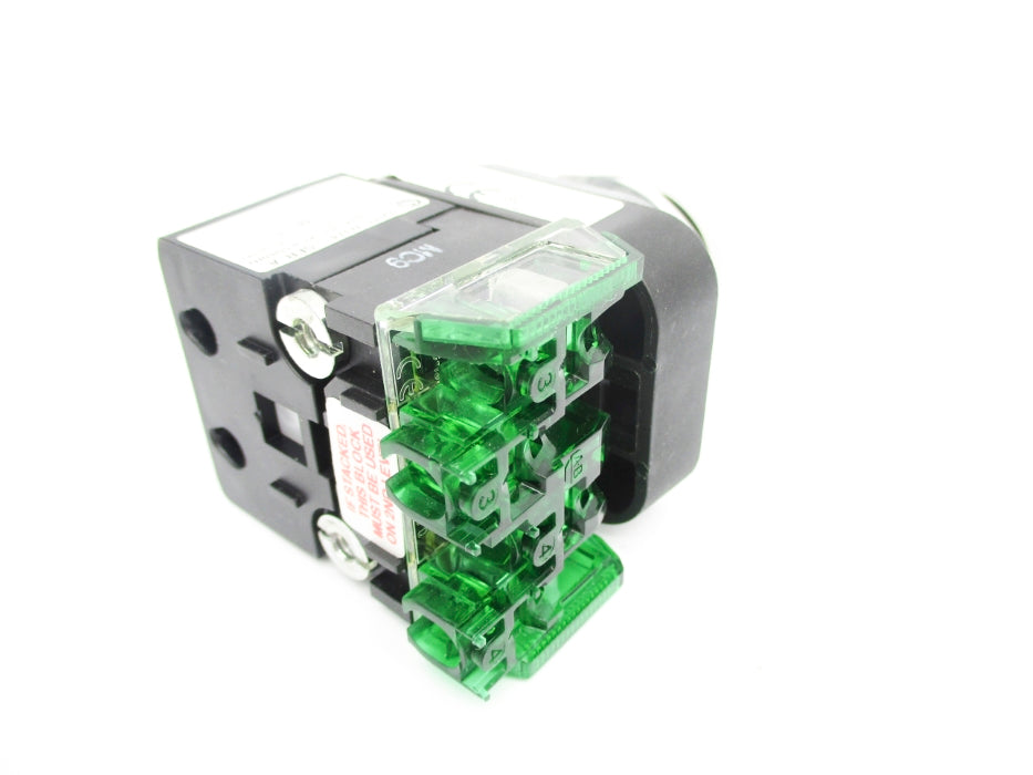 ALLEN BRADLEY 800TC-QAH2WA2 SER. U (WH) NSMP