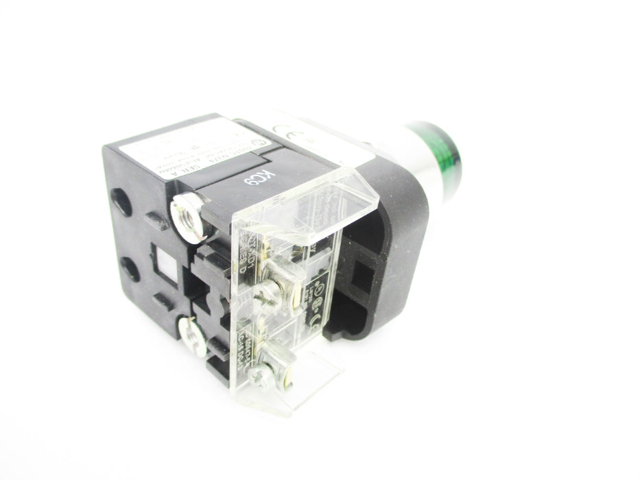 ALLEN BRADLEY 800T-QBH2GD1 SER. U (WH) NSMP