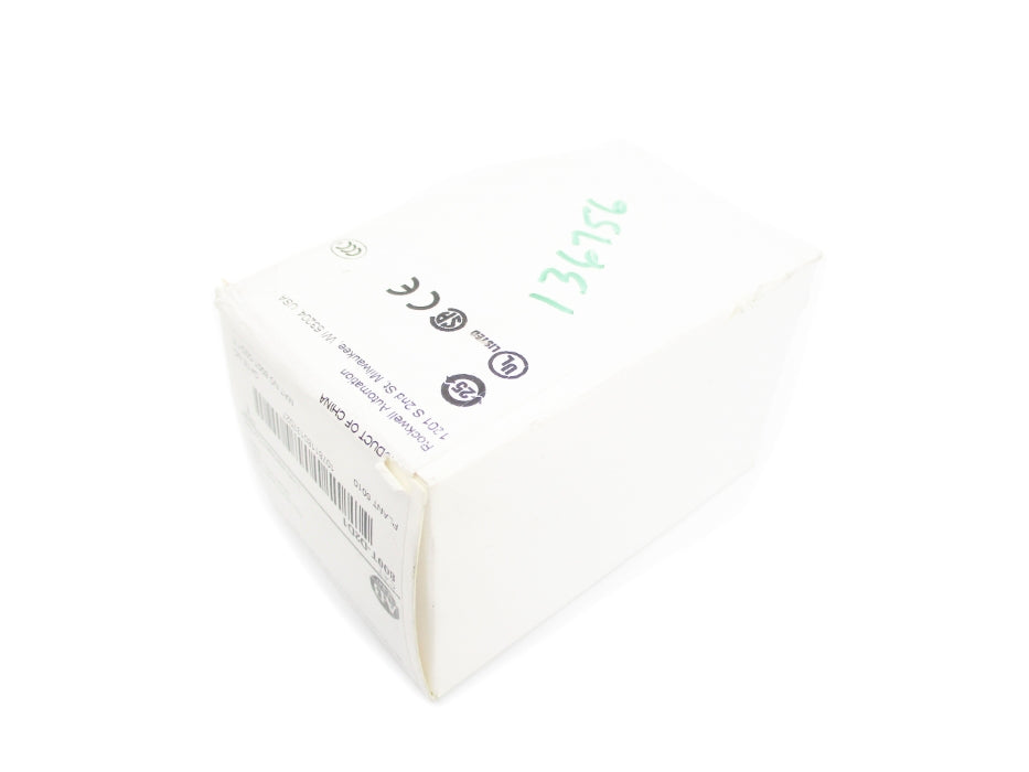 ALLEN BRADLEY 800T-D2D1 SER. T (WH) NSFS