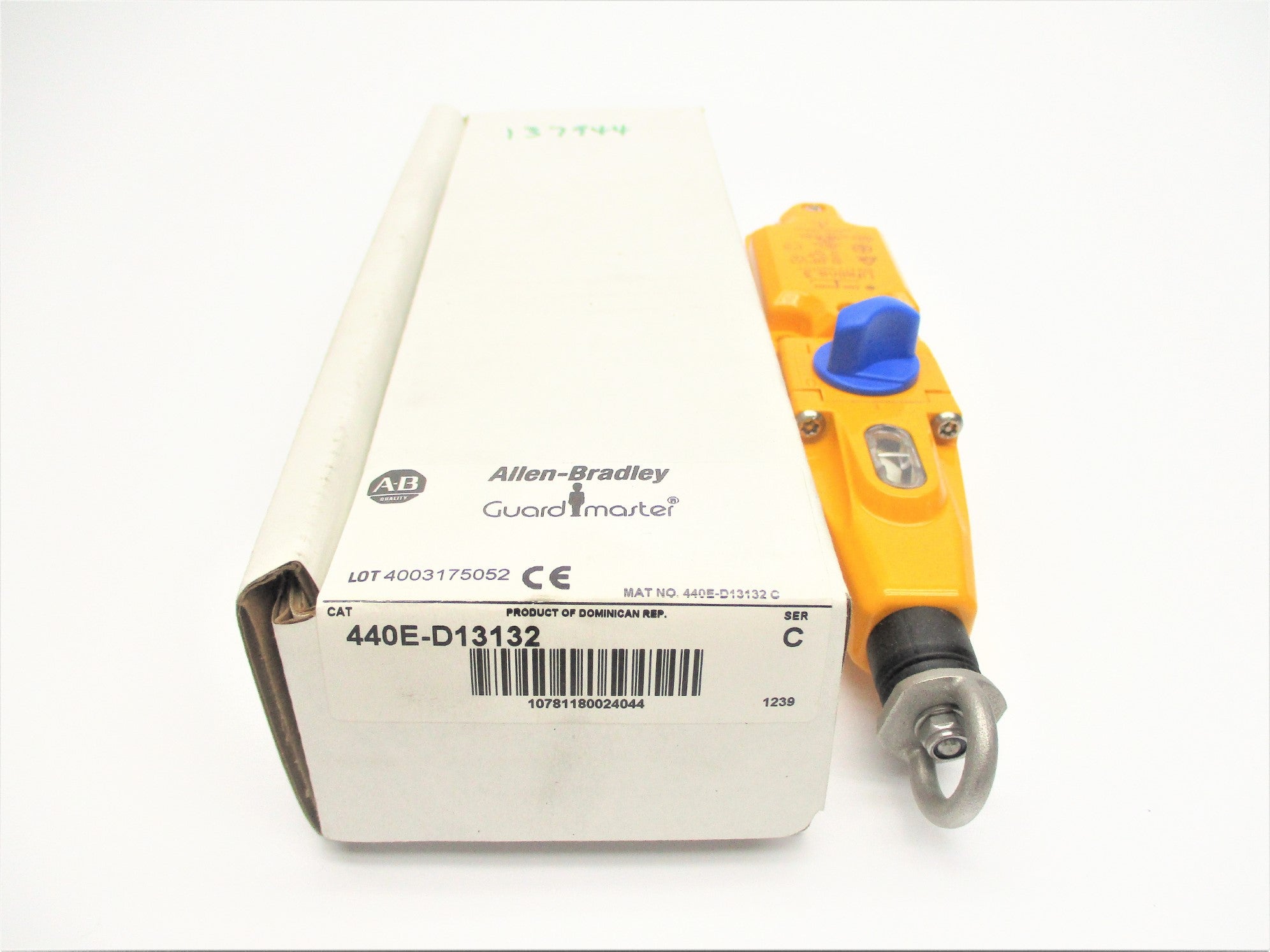 ALLEN BRADLEY 440E-D13132 SER. C (WH) NSMP