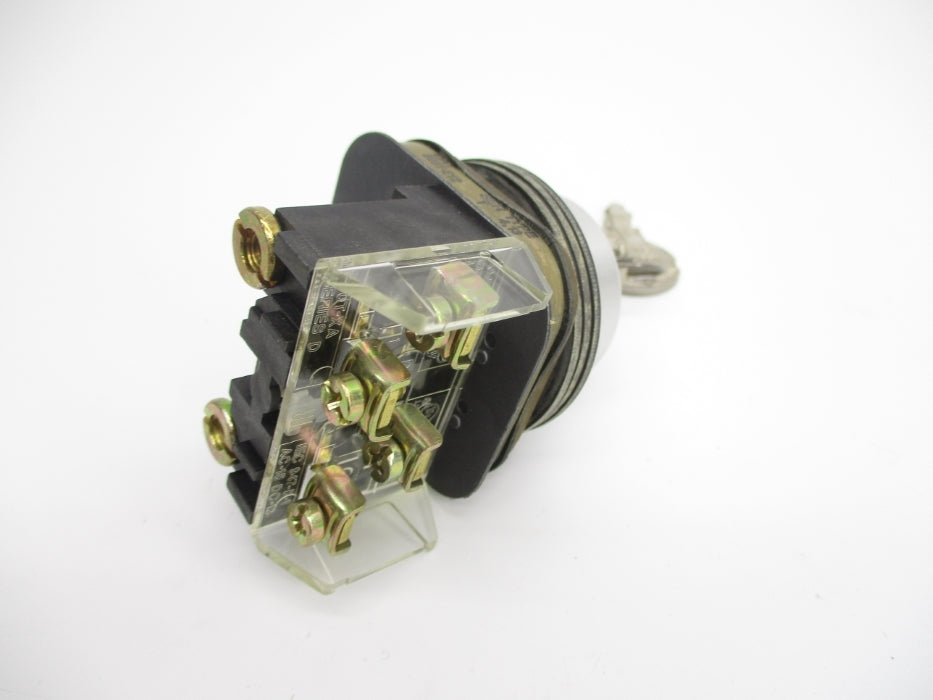 ALLEN BRADLEY 800T-E12A SER. T (WH) NSMP
