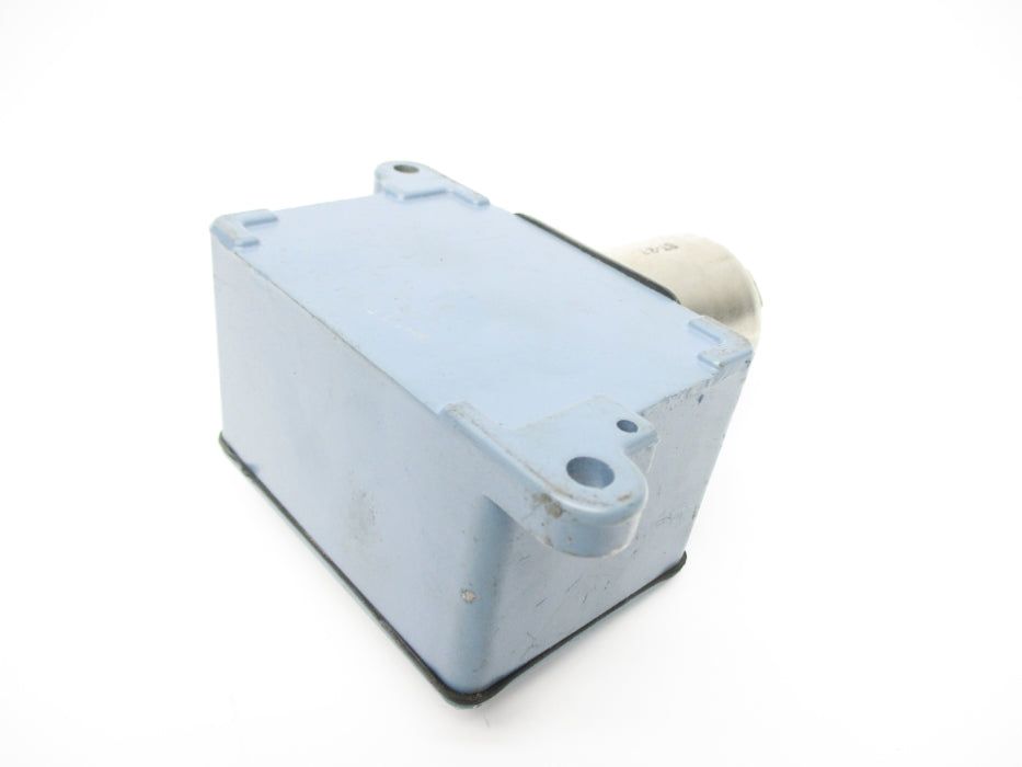 UNITED ELECTRIC CONTROLS J6-156-9536 0-100PSI UNMP