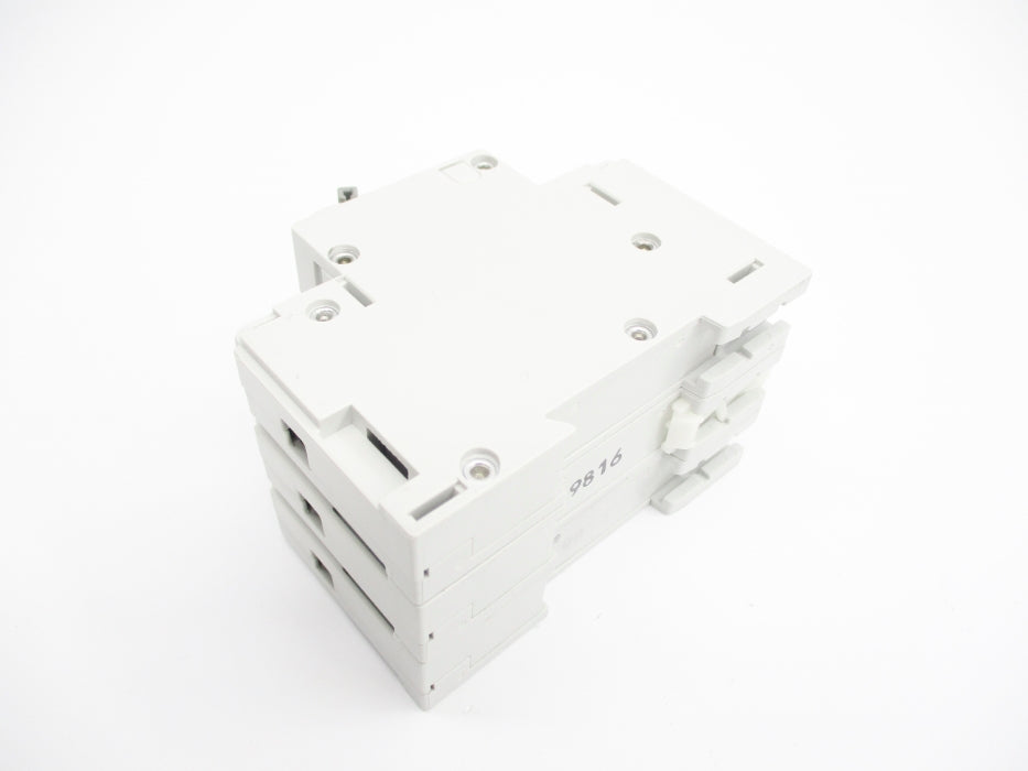 ALLEN BRADLEY 1492-CB3G160 SER. B 480VAC 16A  NSMP