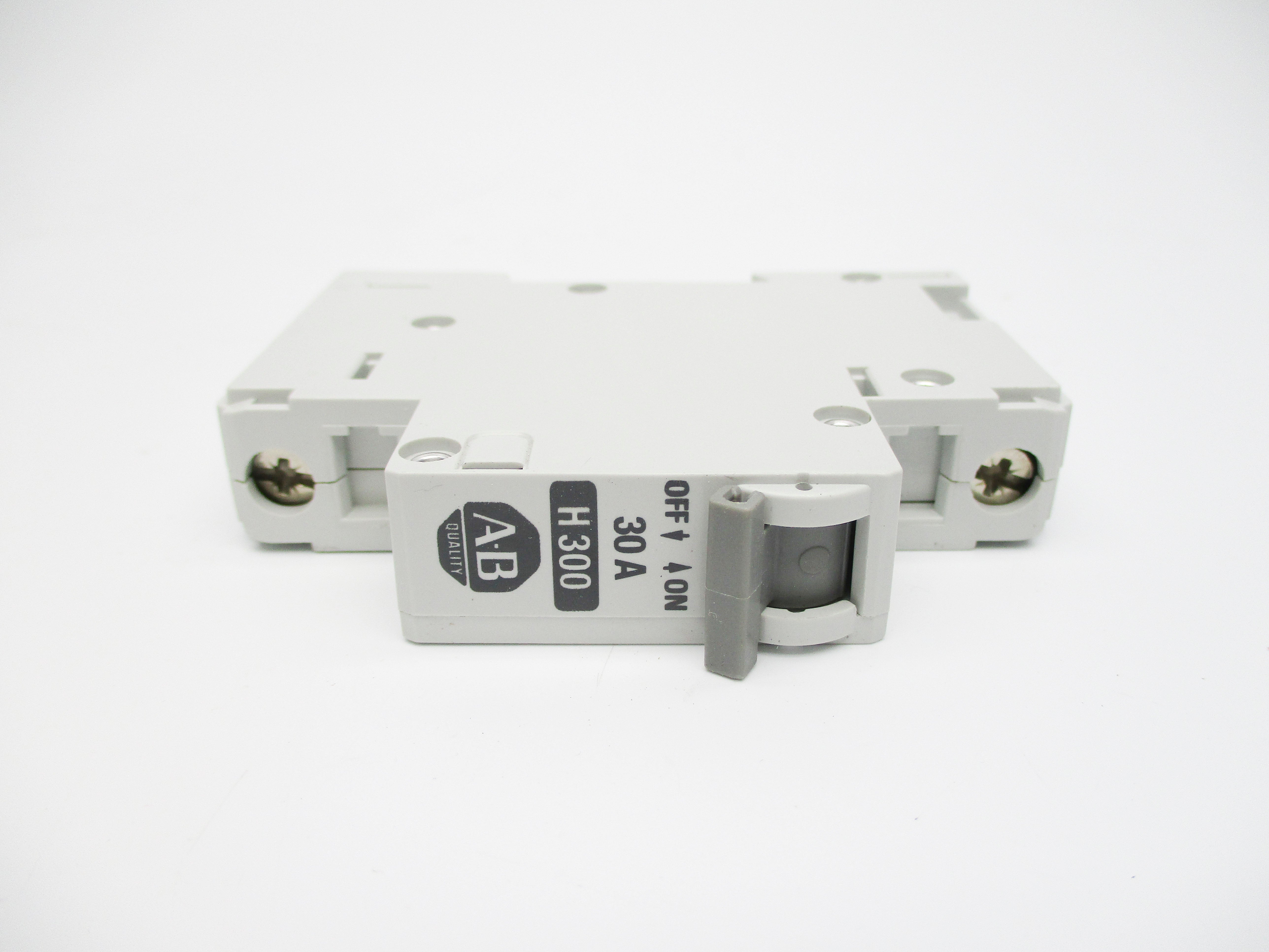 ALLEN BRADLEY 1492-CB1H300 SER. B 30A 277V NSMP