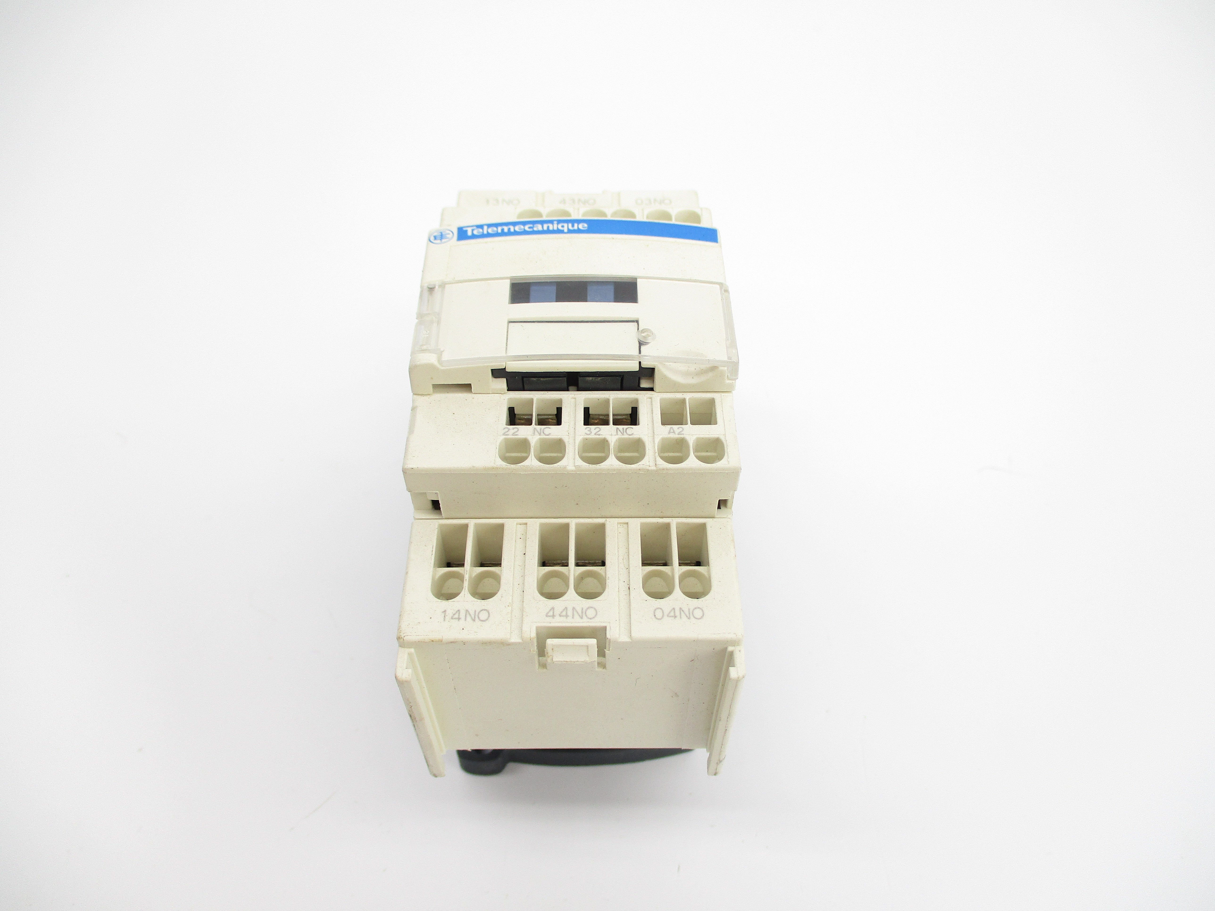 TELEMECANIQUE CAD323FE7 115V NSNP