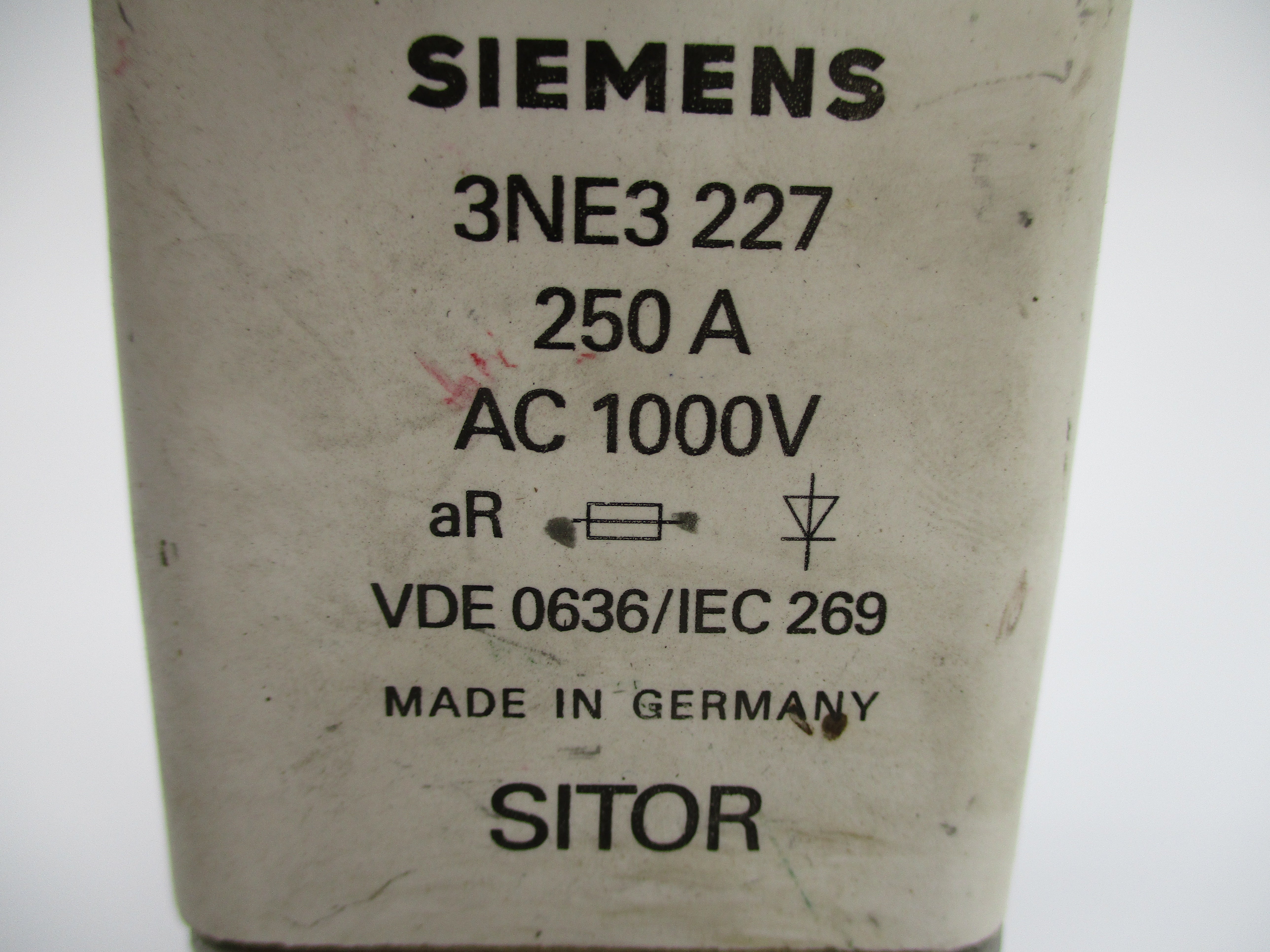 SIEMENS 3NE3227 250A 1000VAC UNMP