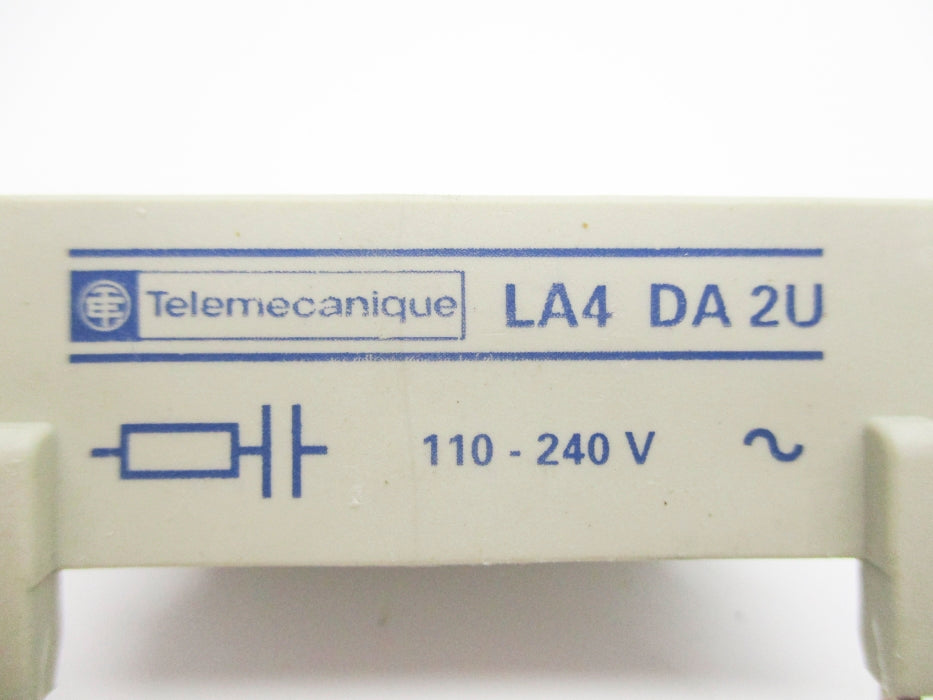 TELEMECANIQUE LA4DA2U 110-240V UNMP