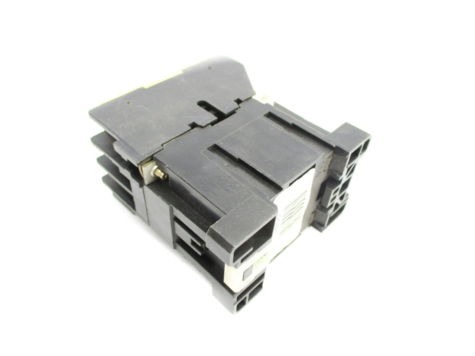 ALLEN BRADLEY 100-A12NA3 SER. B 220/240V UNMP