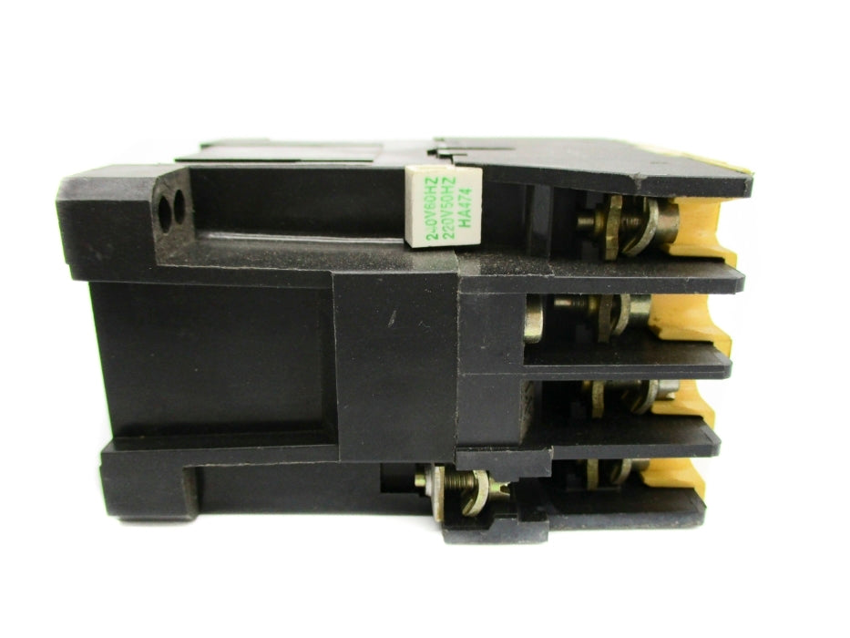 ALLEN BRADLEY 100-A12NA3 SER. B 220/240V UNMP