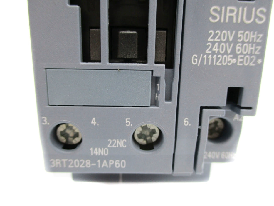 SIEMENS 3RT2028-1AP60 220/240V NUPI
