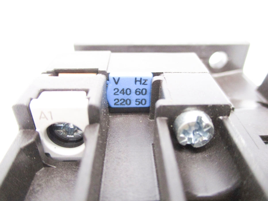 SIEMENS 3TH4382-0A 220/240V (AS PICTURED) NUPI