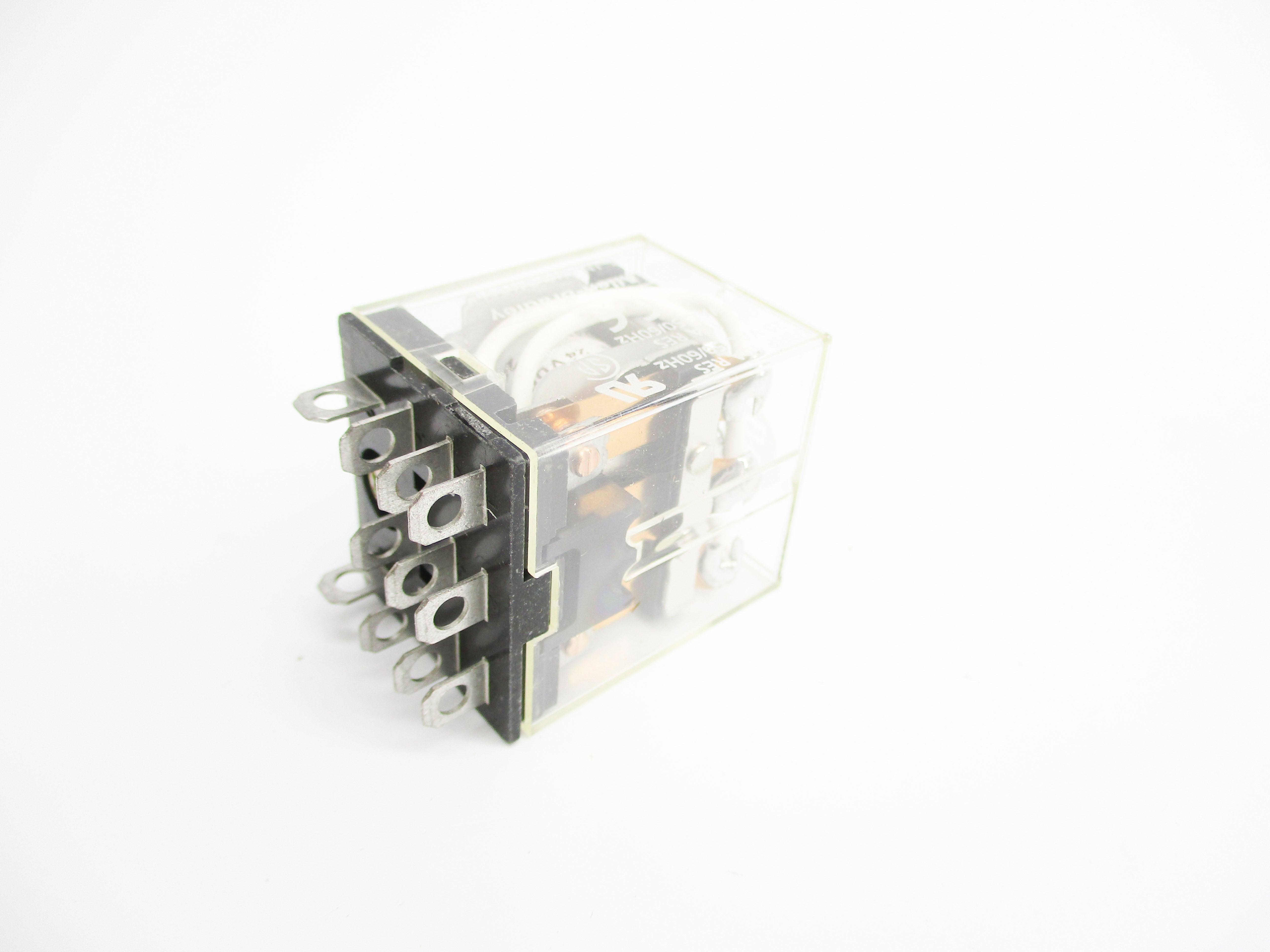 ALLEN BRADLEY 700-HF33Z24-4 SER. B 24VDC 10A (GY/BL) NSMP