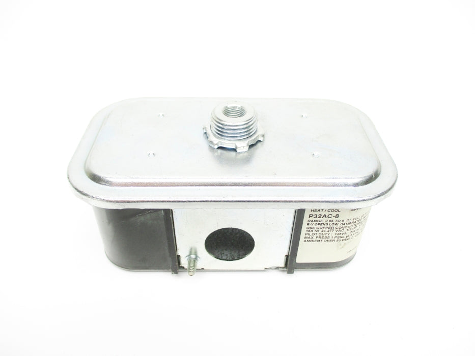 JOHNSON CONTROLS P32AC-8 24-277VAC 15A 1PSI NSNP