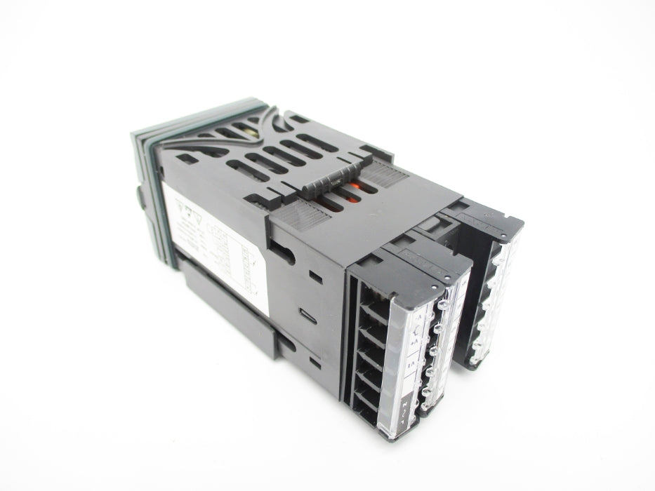 EUROTHERM 2216E/CC/VH/FH/XX/FH/2XX/ENG/XXXXX/XXXXXX/////XX/XX/XX NSMP
