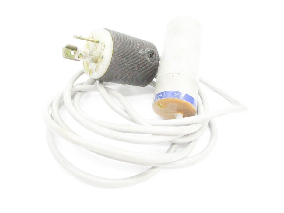 TELEMECANIQUE XT4L32FA262 (AS PICTURED) UNMP