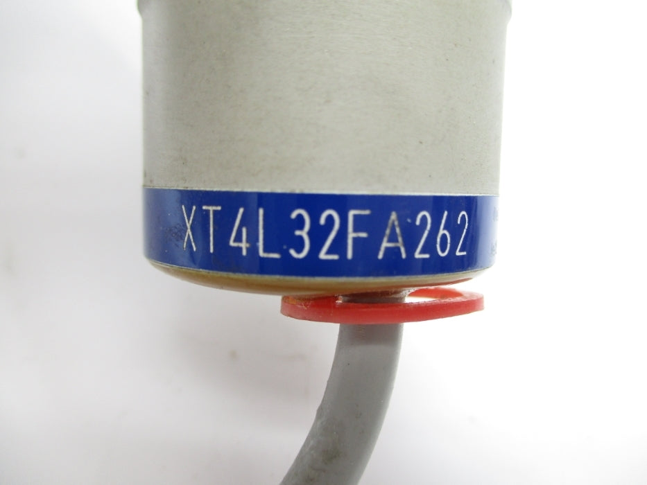 TELEMECANIQUE XT4L32FA262 (AS PICTURED) UNMP